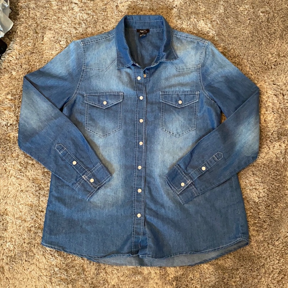 Women’s Dark-Wash Denim Shirt